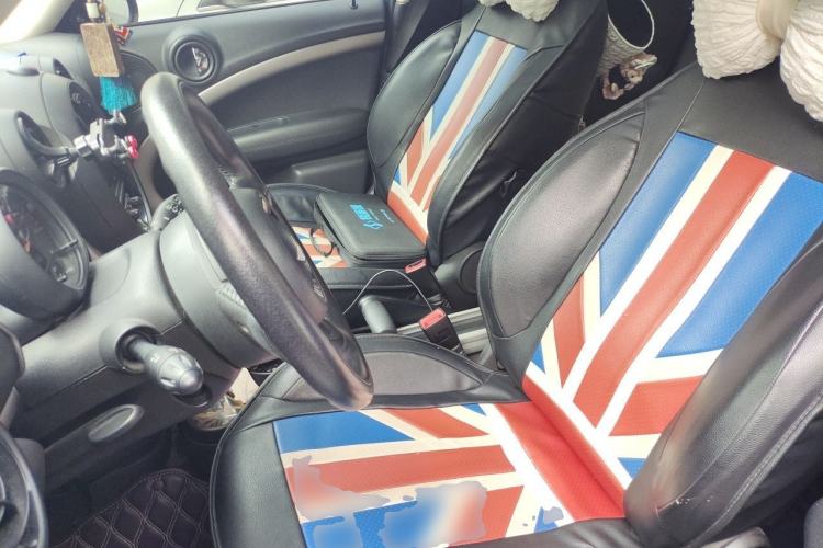 Used MINI Countryman 2016 1.6T COOPER ALL4 Fun Equipment Enthusiast Left Front Seat
