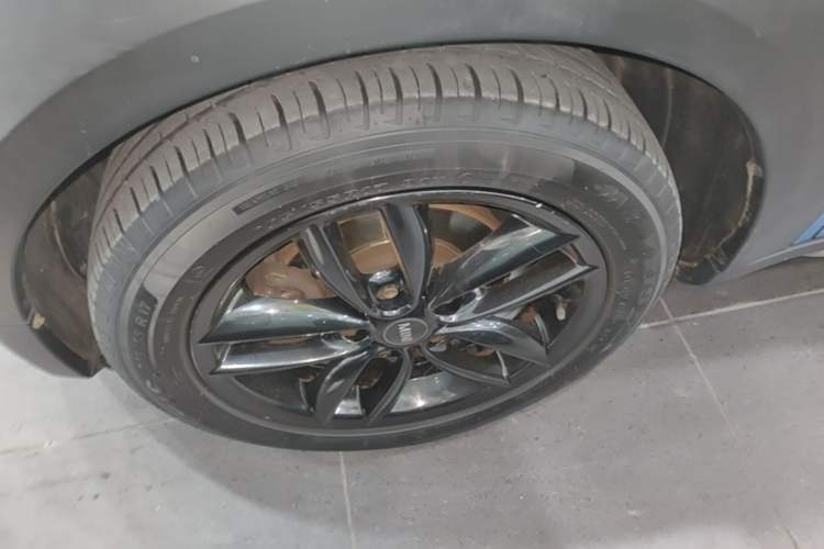 Used MINI Countryman 2016 1.6T COOPER ALL4 Fun Equipment Enthusiast Left Front Wheel Hub