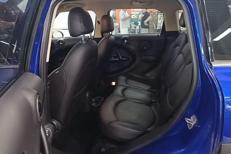 Used MINI Countryman 2016 1.6T COOPER ALL4 Excitement Edition Enthusiast Left Rear Seat