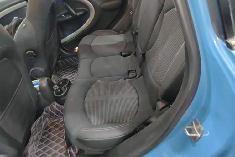 Used MINI Countryman 2016 1.6T COOPER ALL4 Fun Equipment Enthusiast Left Rear Seat