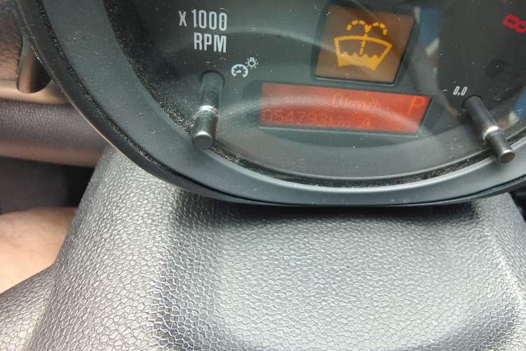 Used MINI Countryman 2016 1.6T COOPER ALL4 Fun Equipment Enthusiast Odometer Close Up