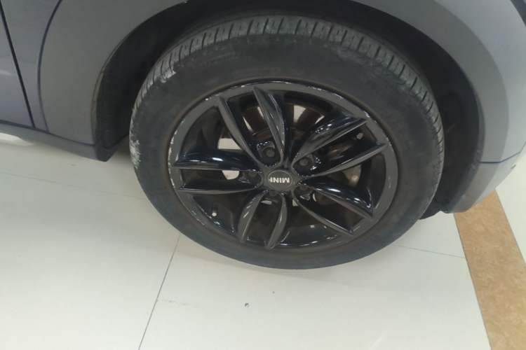 Used MINI Countryman 2016 1.6T COOPER ALL4 Fun Equipment Enthusiast Right Front Wheel Hub