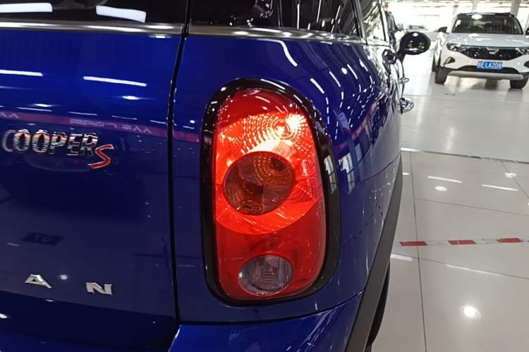 Used MINI Countryman 2016 1.6T COOPER ALL4 Excitement Edition Enthusiast Right Rear Taillight