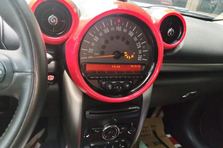 Used MINI Countryman 2016 1.6T COOPER ALL4 Fun Equipment Enthusiast Audio And AC Panel