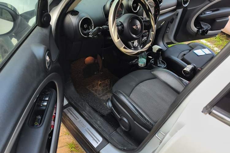 Used MINI Countryman 2016 1.6T COOPER ALL4 Fun Equipment Enthusiast Driver Seat