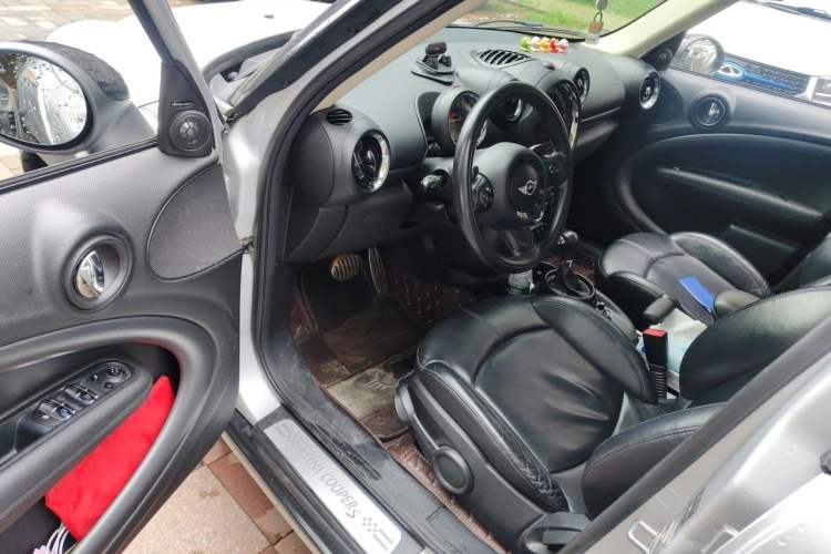 Used MINI Countryman 2016 1.6T COOPER S ALL4 Gear Enthusiast Driver Seat