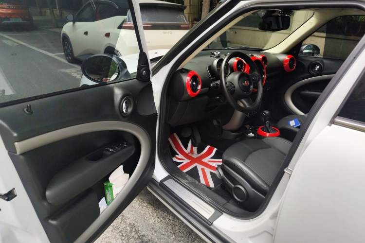 Used MINI Countryman 2016 1.6T COOPER ALL4 Fun Equipment Enthusiast Driver Seat