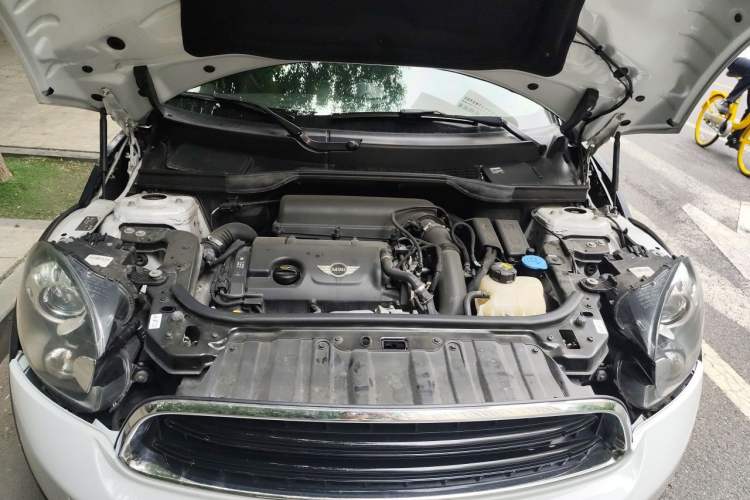 Used MINI Countryman 2016 1.6T COOPER ALL4 Fun Equipment Enthusiast Engine Bay