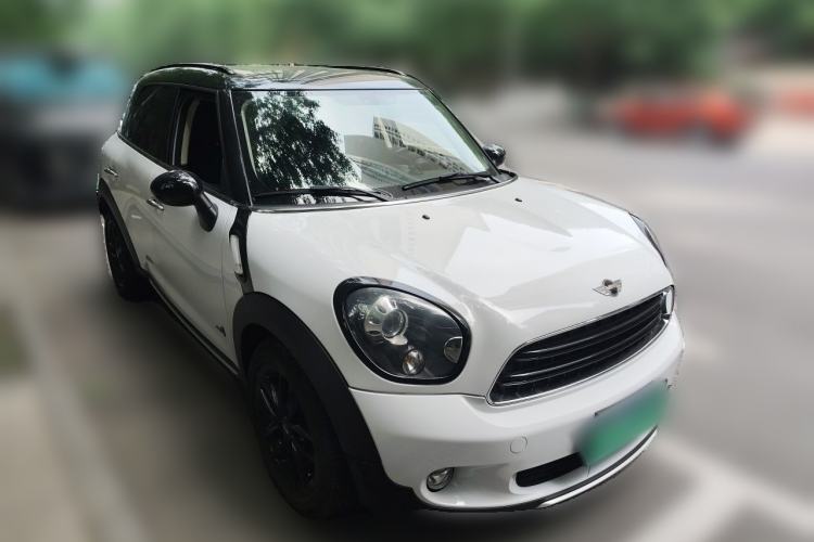 Used MINI Countryman 2016 1.6T COOPER ALL4 Fun Equipment Enthusiast Front Right 45 Deg