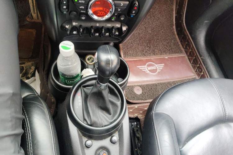 Used MINI Countryman 2016 1.6T COOPER S ALL4 Gear Enthusiast Gear Lever