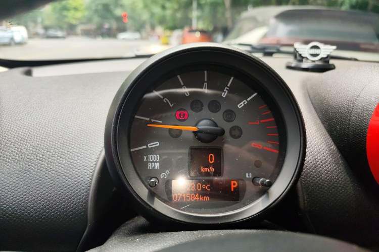 Used MINI Countryman 2016 1.6T COOPER ALL4 Fun Equipment Enthusiast Instrument Cluster