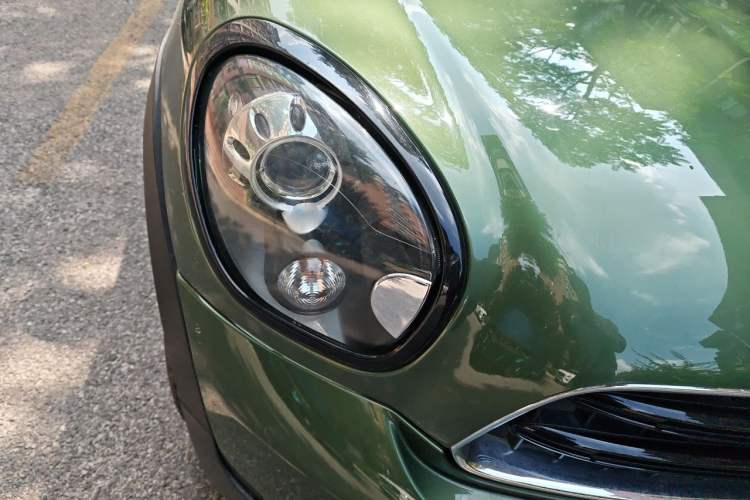 Used MINI Countryman 2016 1.6T COOPER ALL4 Fun Equipment Enthusiast Right Front Headlight