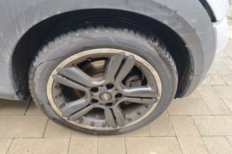 Used MINI Countryman 2016 1.6T COOPER S ALL4 Gear Enthusiast Right Front Wheel Hub