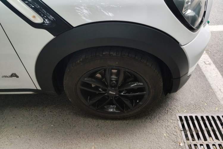 Used MINI Countryman 2016 1.6T COOPER ALL4 Fun Equipment Enthusiast Right Front Wheel Hub