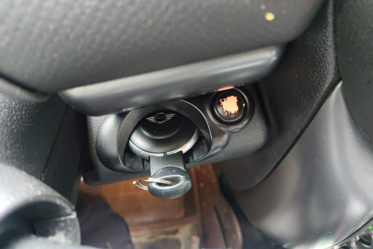 Used MINI Countryman 2016 1.6T COOPER S ALL4 Gear Enthusiast Vehicle Key