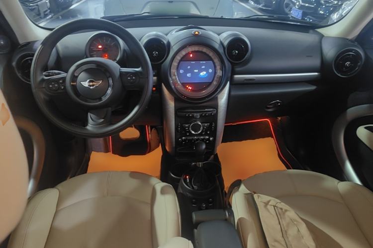 Used MINI Countryman 2016 1.6T COOPER ALL4 Park Lane Center Console