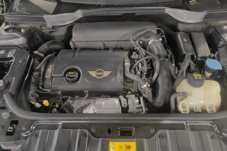 Used MINI Countryman 2016 1.6T COOPER ALL4 Park Lane Engine Bay