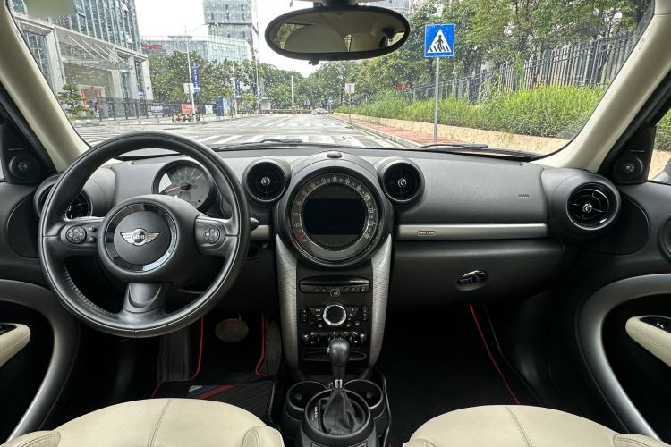 Used MINI Countryman 2016 1.6T COOPER ALL4 Park Lane Interior 3