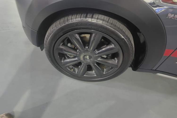 Used MINI Countryman 2016 1.6T COOPER ALL4 Park Lane Left Front Wheel Hub