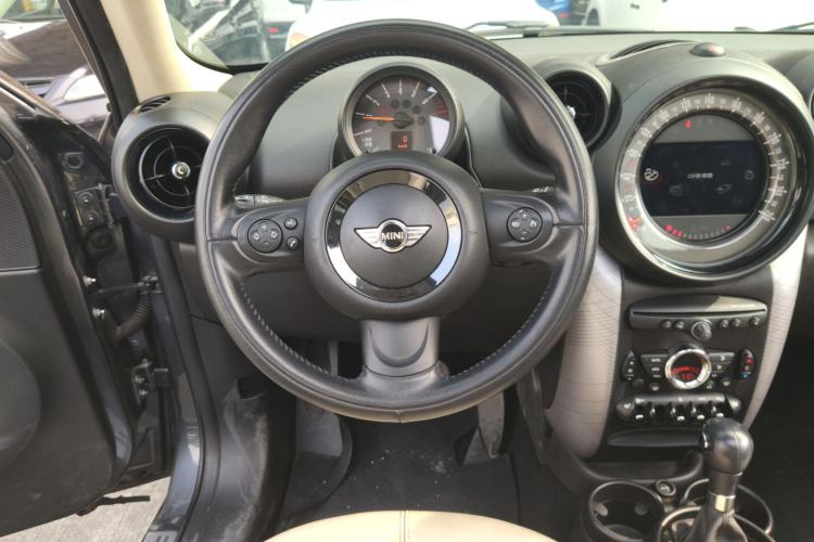 Used MINI Countryman 2016 1.6T COOPER ALL4 Park Lane Steering Wheel