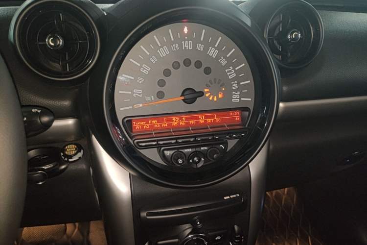 Used MINI Countryman 2016 1.6T COOPER ALL4 Fun Equipment Enthusiast Audio And AC Panel