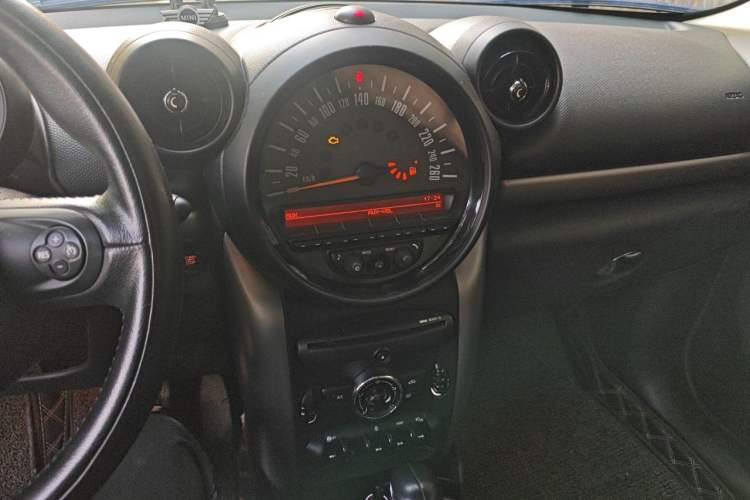 Used MINI Countryman 2016 1.6T COOPER ALL4 Fun Equipment Enthusiast Audio And AC Panel