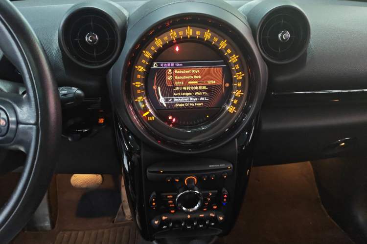 Used MINI Countryman 2016 1.6T COOPER ALL4 Fun Equipment Enthusiast Audio And AC Panel