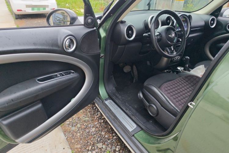 Used MINI Countryman 2016 1.6T COOPER ALL4 Fun Equipment Enthusiast Driver Seat
