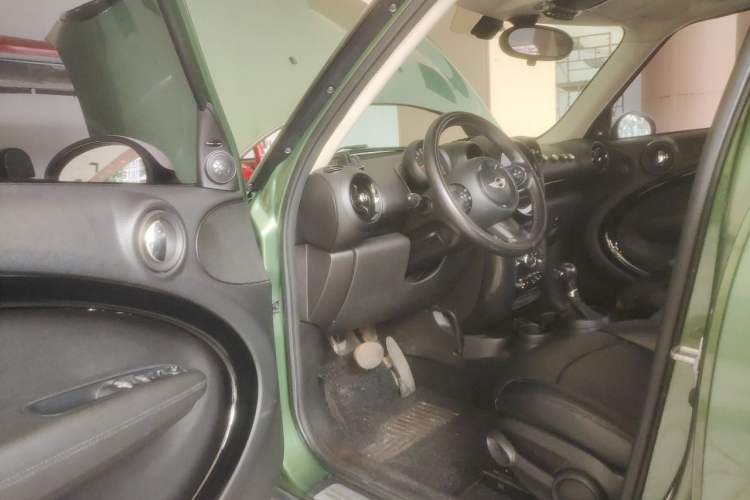 Used MINI Countryman 2016 1.6T COOPER ALL4 Fun Equipment Enthusiast Driver Seat