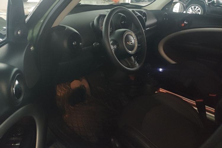 Used MINI Countryman 2016 1.6T COOPER ALL4 Fun Equipment Enthusiast Driver Seat