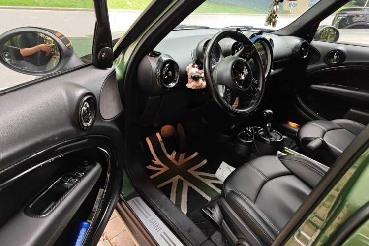 Used MINI Countryman 2016 1.6T COOPER ALL4 Fun Equipment Enthusiast Driver Seat