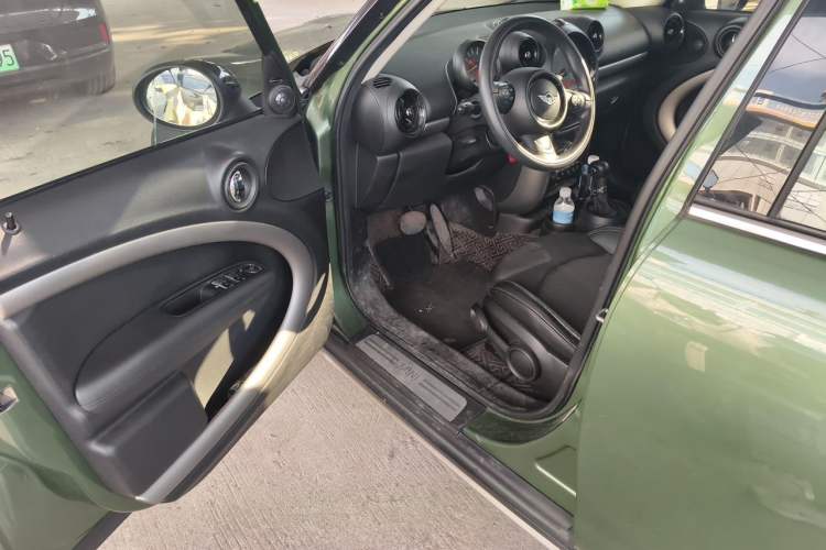 Used MINI Countryman 2016 1.6T COOPER ALL4 Fun Equipment Enthusiast Driver Seat