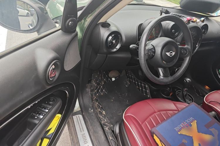 Used MINI Countryman 2016 1.6T COOPER ALL4 Fun Equipment Enthusiast Driver Seat