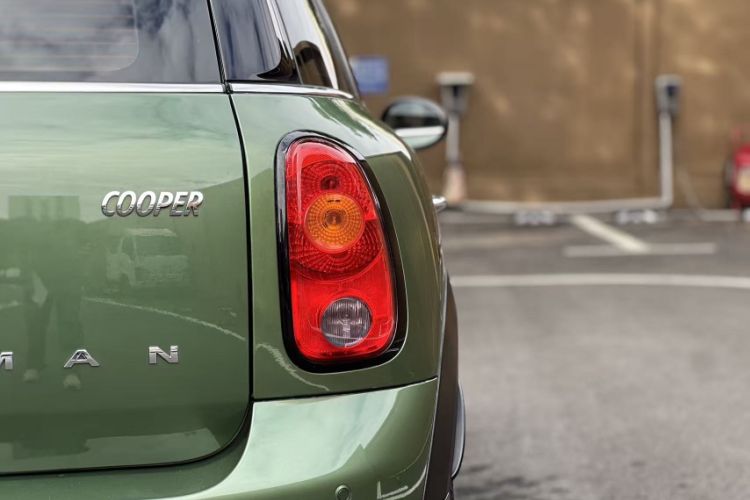 Used MINI Countryman 2016 1.6T COOPER ALL4 Fun Equipment Enthusiast Exterior 7