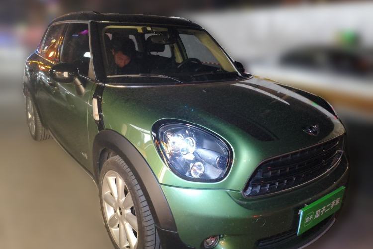 Used MINI Countryman 2016 1.6T COOPER ALL4 Excitement Edition Enthusiast Front Right 45 Deg