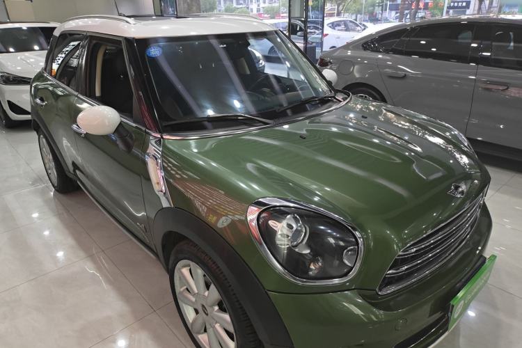 Used MINI Countryman 2016 1.6T COOPER ALL4 Fun Equipment Enthusiast Front Right 45 Deg