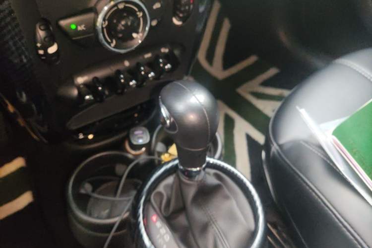 Used MINI Countryman 2016 1.6T COOPER ALL4 Fun Equipment Enthusiast Gear Lever