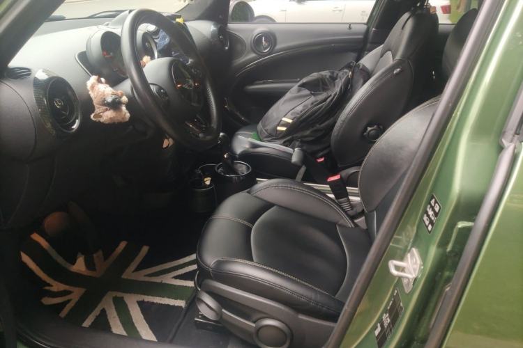 Used MINI Countryman 2016 1.6T COOPER ALL4 Fun Equipment Enthusiast Left Front Seat