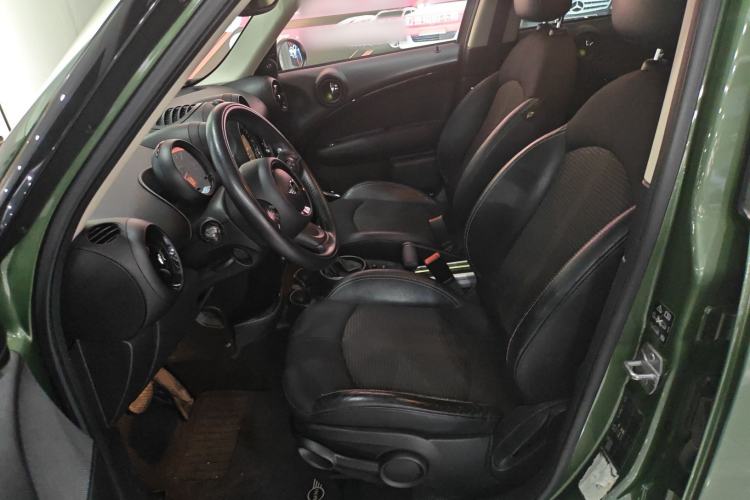 Used MINI Countryman 2016 1.6T COOPER ALL4 Fun Equipment Enthusiast Left Front Seat