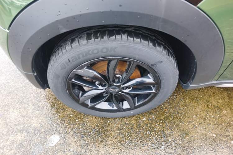 Used MINI Countryman 2016 1.6T COOPER ALL4 Fun Equipment Enthusiast Left Front Wheel Hub