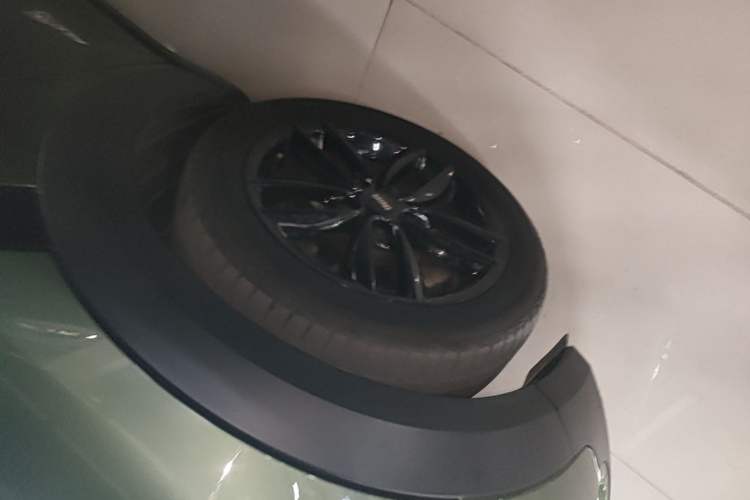 Used MINI Countryman 2016 1.6T COOPER ALL4 Fun Equipment Enthusiast Left Front Wheel Hub