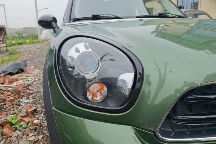 Used MINI Countryman 2016 1.6T COOPER ALL4 Fun Equipment Enthusiast Right Front Headlight