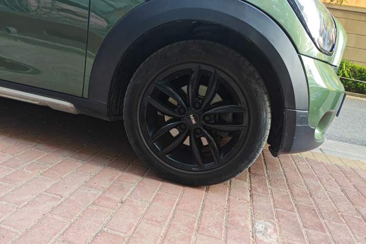 Used MINI Countryman 2016 1.6T COOPER ALL4 Fun Equipment Enthusiast Right Front Wheel Hub