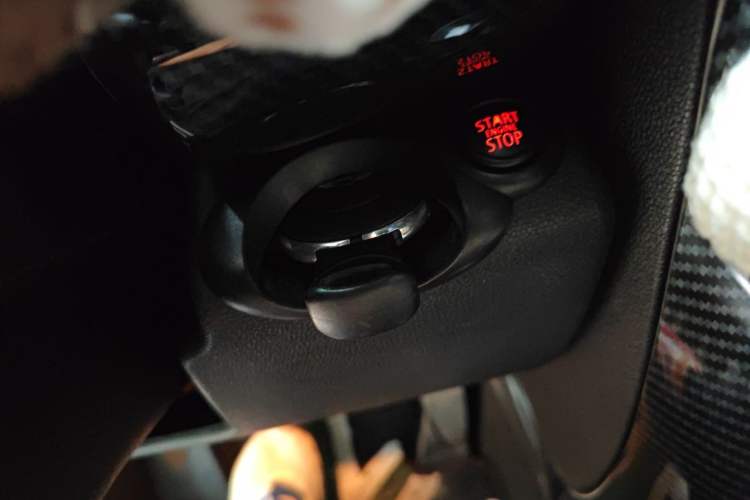 Used MINI Countryman 2016 1.6T COOPER ALL4 Fun Equipment Enthusiast Vehicle Key