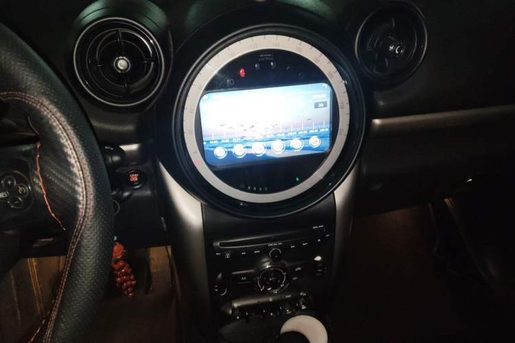 Used MINI Countryman 2016 1.6T COOPER ALL4 Fun Equipment Enthusiast Audio And AC Panel