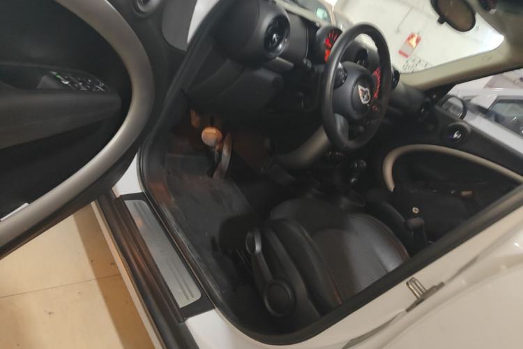 Used MINI Countryman 2016 1.6T COOPER ALL4 Fun Equipment Enthusiast Driver Seat