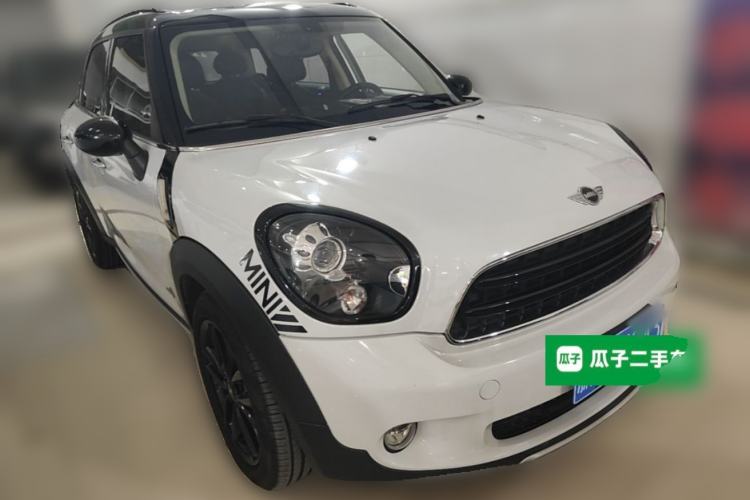 Used MINI Countryman 2016 1.6T COOPER ALL4 Fun Equipment Enthusiast Front Right 45 Deg