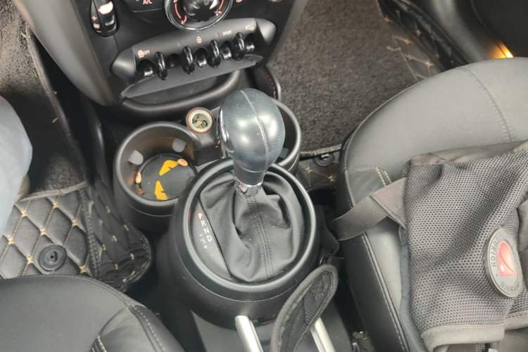 Used MINI Countryman 2016 1.6T COOPER ALL4 Fun Equipment Enthusiast Gear Lever