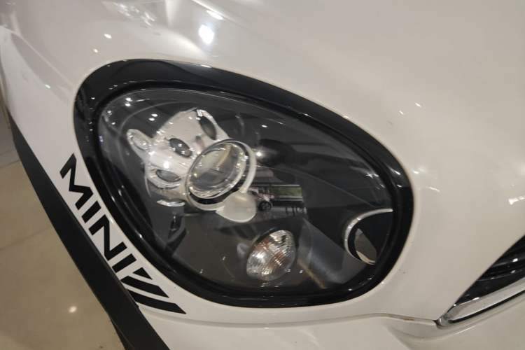 Used MINI Countryman 2016 1.6T COOPER ALL4 Fun Equipment Enthusiast Right Front Headlight