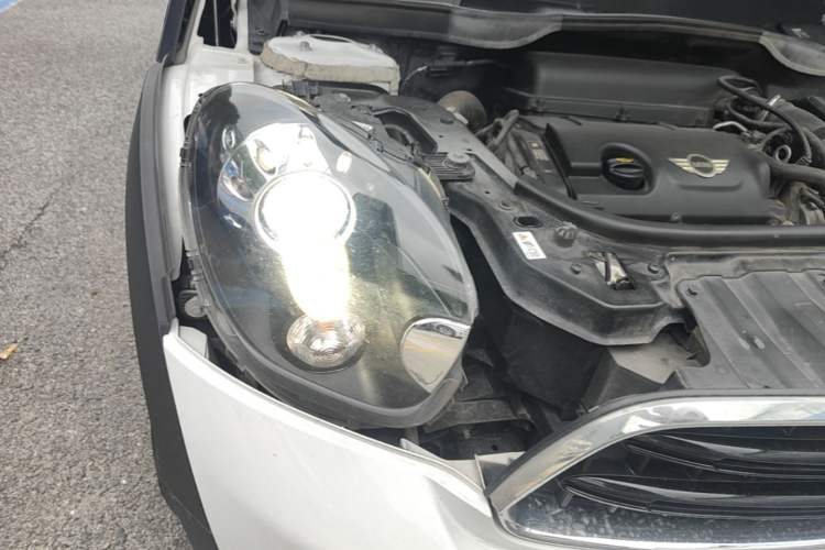 Used MINI Countryman 2016 1.6T COOPER ALL4 Fun Equipment Enthusiast Right Front Headlight